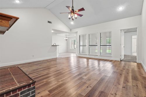 101 Vassar St, Forney, TX, 75126-9770 | Card Image