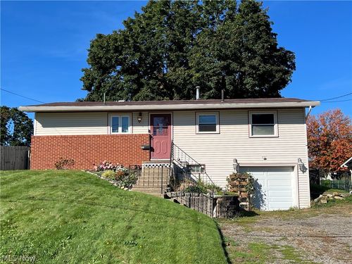 635 Standish St Nw, Massillon, OH, 44647-5328 | Card Image