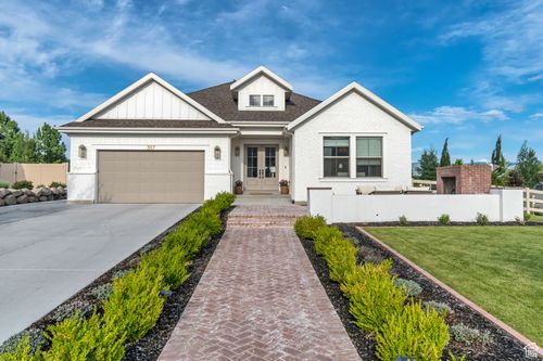 387 S 300 E, Midway, UT, 84049-1303 | Card Image