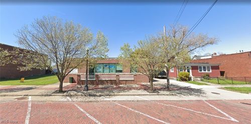 211 3rd Street, Fairport Harbor, OH, 44077 | Card Image