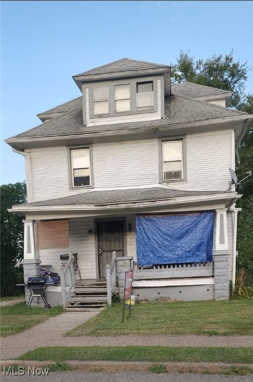 595 Rhodes Ave, Akron, OH, 44307-2131 | Card Image