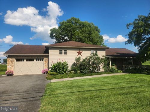 326 Pinkerton Rd, MOUNT JOY, PA, 17552-9209 | Card Image