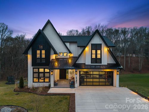 15 Sagewood Dr, Candler, NC, 28715-9095 | Card Image