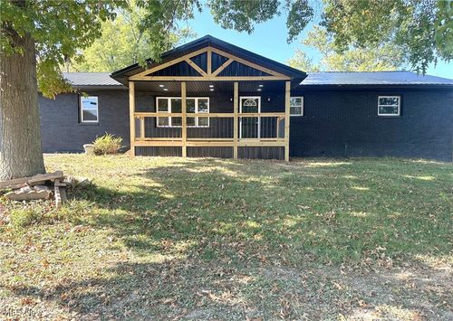 3308 6th Ave, Parkersburg, WV, 26101-6309 | Card Image