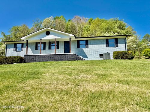 815 Payne Dr, New Tazewell, TN, 37825-4977 | Card Image
