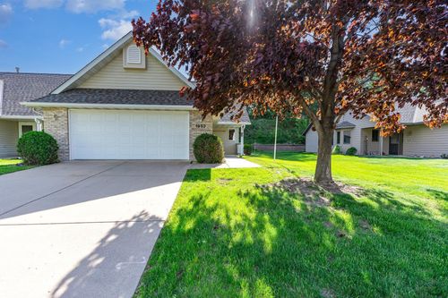 1953 Cherry St, Red Wing, MN, 55066-3565 | Card Image