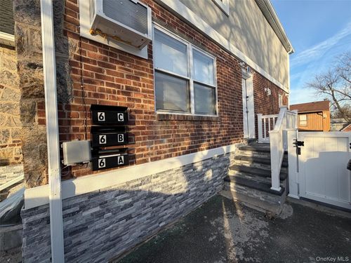 6 Marwood Rd S, Port Washington, NY, 11050-1495 | Card Image