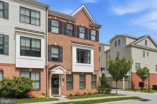101 Agnes Grace Ln, WAYNE, PA, 19087-4233 | Card Image