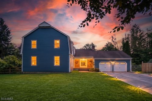 2 Chester Woods Dr, Chester, NJ, 07930-2827 | Card Image