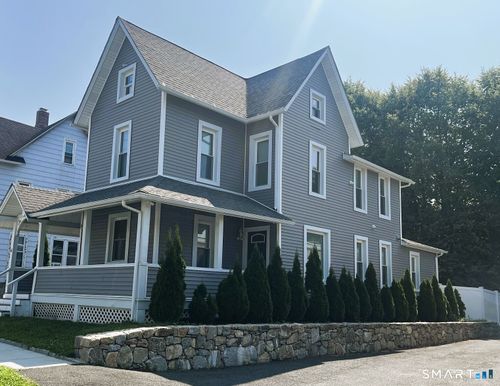 4 Bates Pl, Danbury, CT, 06810-6803 | Card Image