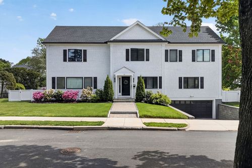 11 Haynes Rd, Newton, MA, 02459-2716 | Card Image