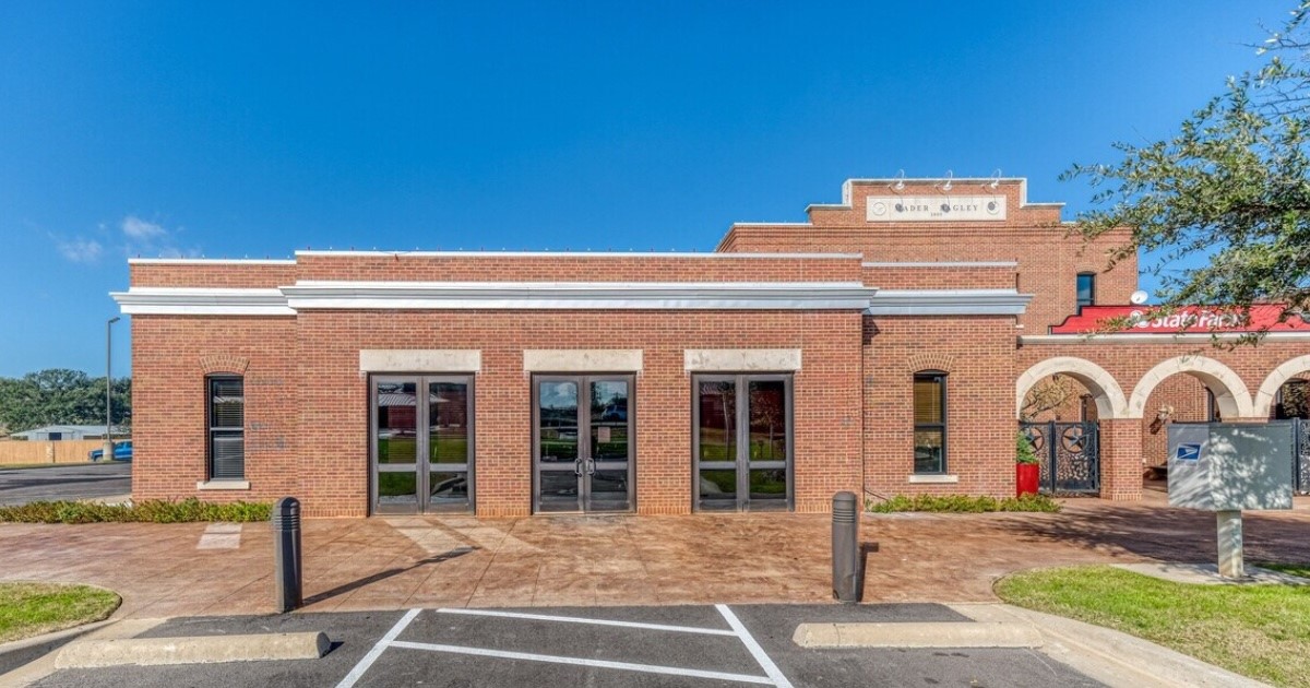 Commercial Lease in Weatherford