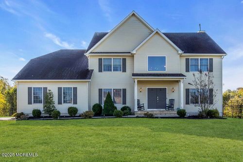 11 Cutter Ct, Cream Ridge, NJ, 08514-1924 | Card Image