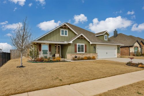 104 Bailey Ranch Dr, Gainesville, TX, 76240-2274 | Card Image