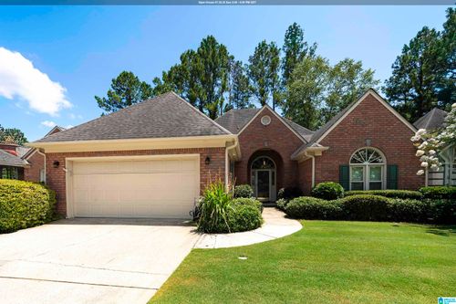 136 Southlake Ln, HOOVER, AL, 35244-3329 | Card Image