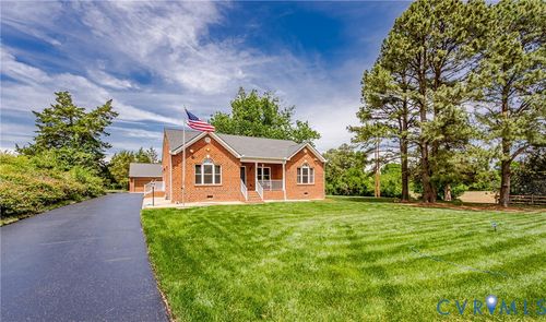 2018 Valentine Rd, Henrico, VA, 23228-3258 | Card Image