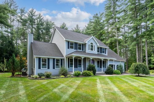 4 Taconic Dr, Merrimack, NH, 03054-3835 | Card Image