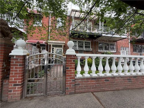819 Hegeman Ave, Brooklyn, NY, 11207-7330 | Card Image