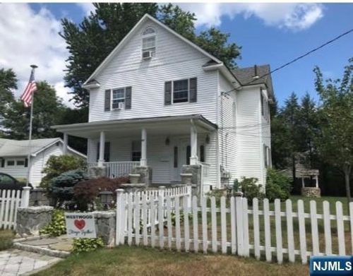 80 Ash St, Westwood, NJ, 07675-2834 | Card Image