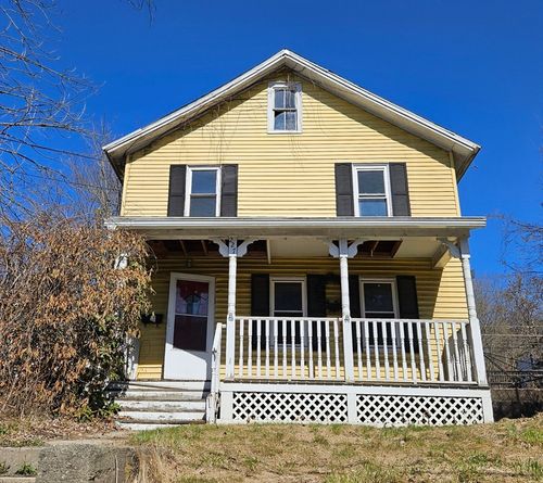 227 Deerfield St, Greenfield, MA, 01301-3409 | Card Image