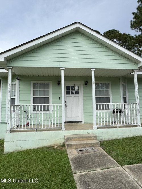 11623 Acorn Dr, Gulfport, MS, 39503-4336 | Card Image