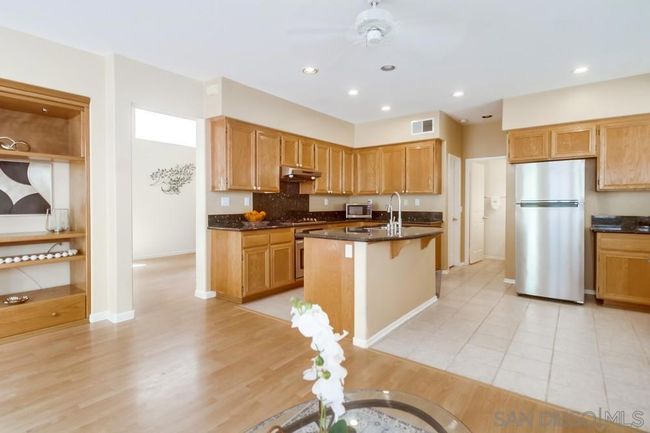 13837 Fontanelle Pl, House other with 3 bedrooms, 3 bathrooms and 4 parking in San Diego CA | Image 24