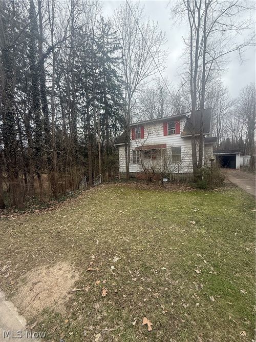 568 Columbus St, Bedford, OH, 44146-2979 | Card Image