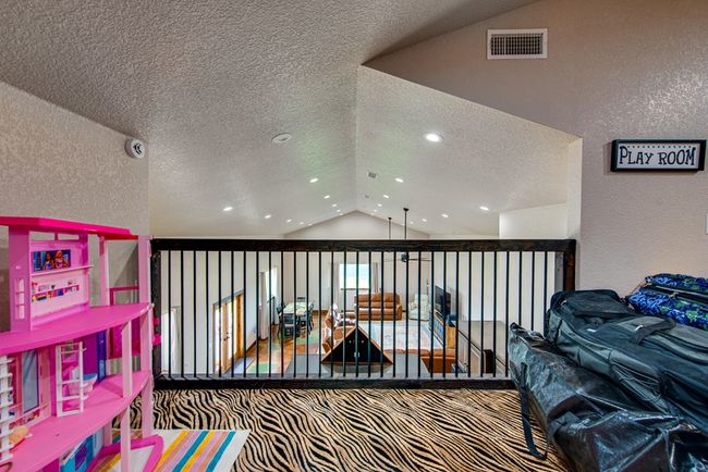 10408 E Midway Rd, House other with 4 bedrooms, 3 bathrooms and 4 parking in Big Spring TX | Image 17