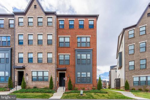 22504 Wilson View Ter, ASHBURN, VA, 20148-7733 | Card Image