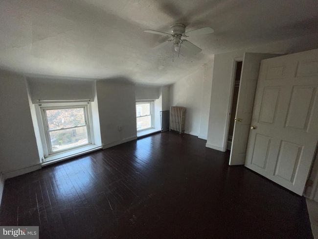4539 Wilde St, Townhouse with 3 bedrooms, 1 bathrooms and null parking in Manayunk PA | Image 22