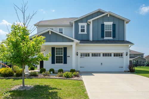 15469 Eastpark Cir W, Fishers, IN, 46037-4606 | Card Image
