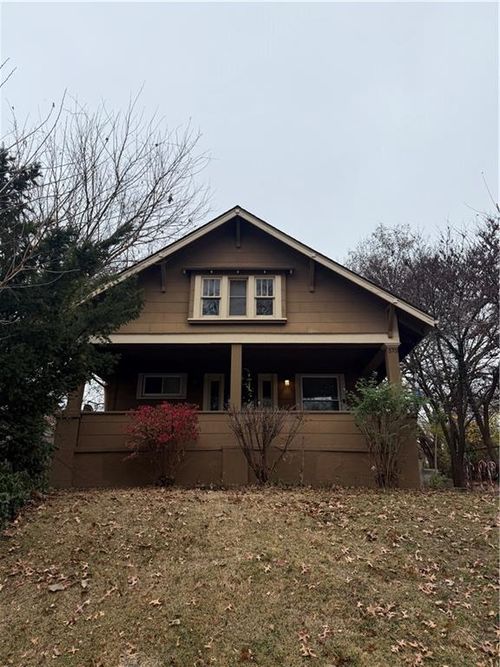 573 S Crescent Ave, Independence, MO, 64053-1003 | Card Image