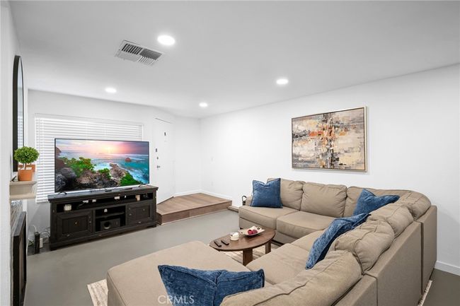 5 - 3827 W Avenue 41, Condo with 3 bedrooms, 3 bathrooms and 2 parking in LOS ANGELES CA | Image 7