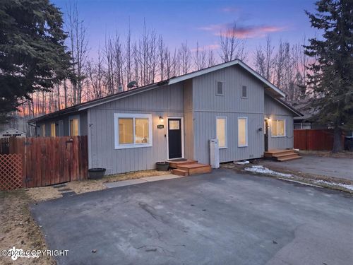 7201 Durenda Cir, Anchorage, AK, 99507-2875 | Card Image