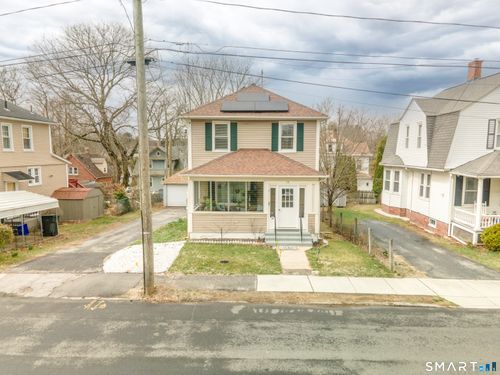 19 Waller Ct, New London, CT, 06320-5217 | Card Image