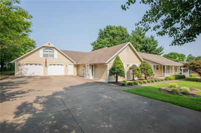 512 Sw O Street, House other with 3 bedrooms, 3 bathrooms and null parking in Bentonville AR | Image 2