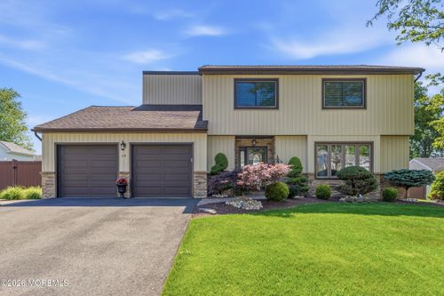 14 Heathrow Ln, Old Bridge, NJ, 08857-2769 | Card Image