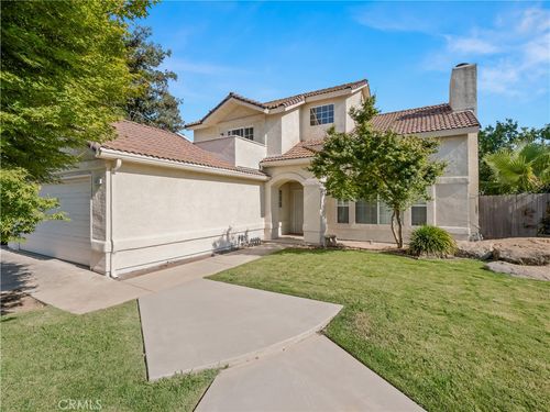 1523 E Pryor Dr, Fresno, CA, 93720-1425 | Card Image