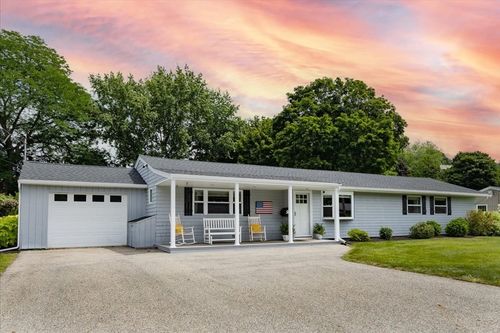 9 Massachusetts Ave, Danvers, MA, 01923 | Card Image