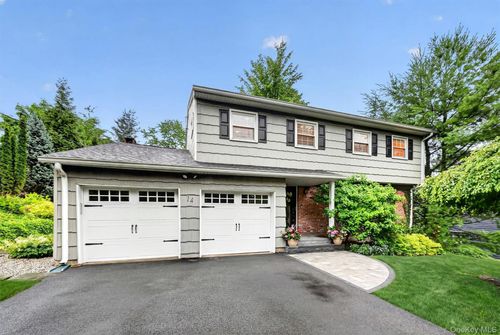14 Tyler Pl, Nanuet, NY, 10954-3628 | Card Image