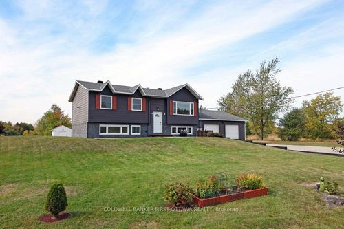 1181 Holbrook Rd, Smiths Falls, ON, K7A4S7 | Card Image