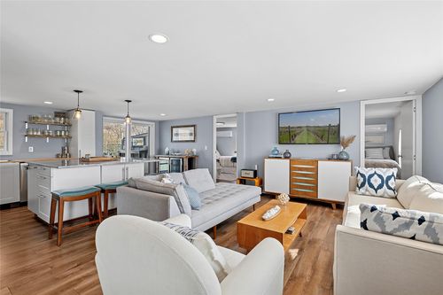 unit-433-100 Deforest Rd, Montauk, NY, 11954-9666 | Card Image