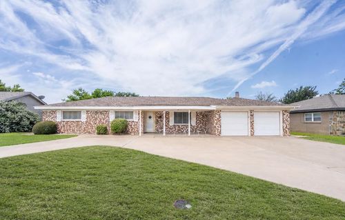 2003 Ward St, Midland, TX, 79705-8439 | Card Image