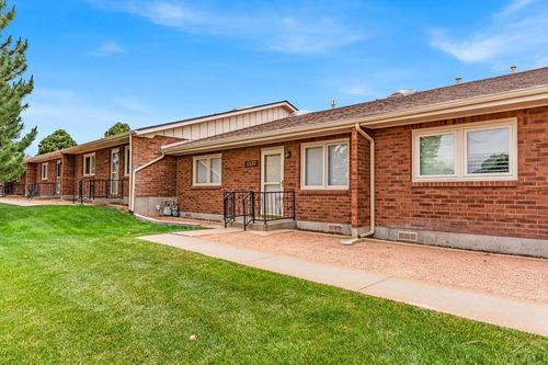 2137 Chautard Dr, Pueblo, CO, 81005-2600 | Card Image