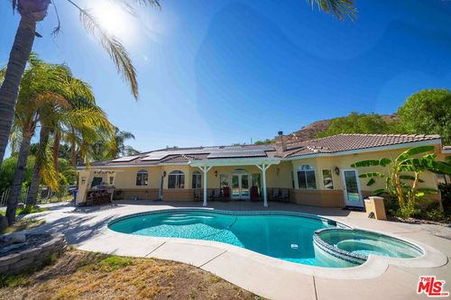 17833 Wildridge Ln, Canyon Country, CA, 91387-3563 | Card Image
