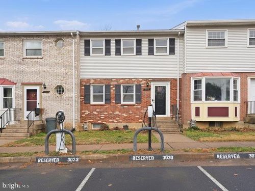 3026 Winter Pine Ct, FAIRFAX, VA, 22031-1125 | Card Image