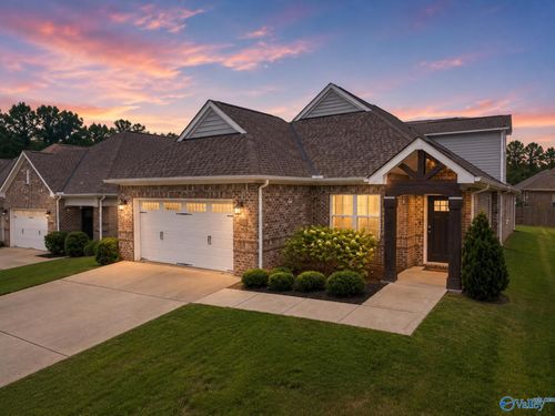 15543 Ironcrest Dr Nw, Harvest, AL, 35749-7992 | Card Image