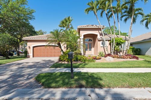 3062 Lakewood Cir, Weston, FL, 33332-1843 | Card Image