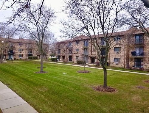 1a-244 Klein Creek Ct, Carol Stream, IL, 60188-1857 | Card Image