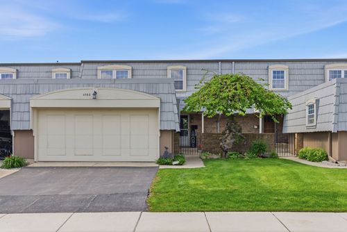 d-670 Versailles Cir, Elk Grove Village, IL, 60007-3571 | Card Image